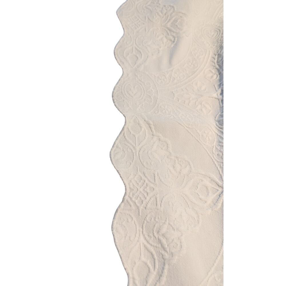 French Provence Matelassé Tablecloth 58 X 123" Snow White Medallion Pattern